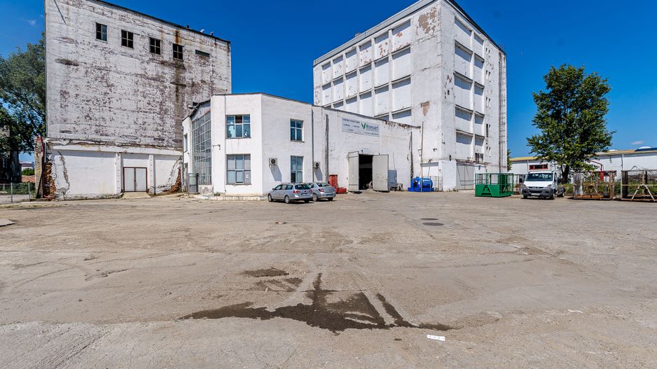 Hala depozit/spatiu productie 596mp+2171mp curte de inchiriat - Poză 1