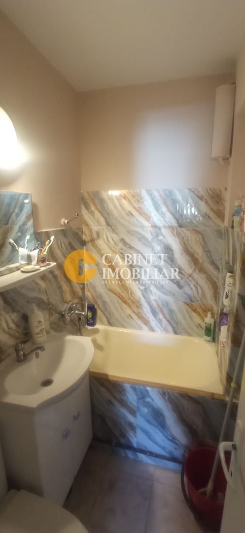 Apartament 2 camere decomandat - zona Alexandru cel Bun - Poză 4