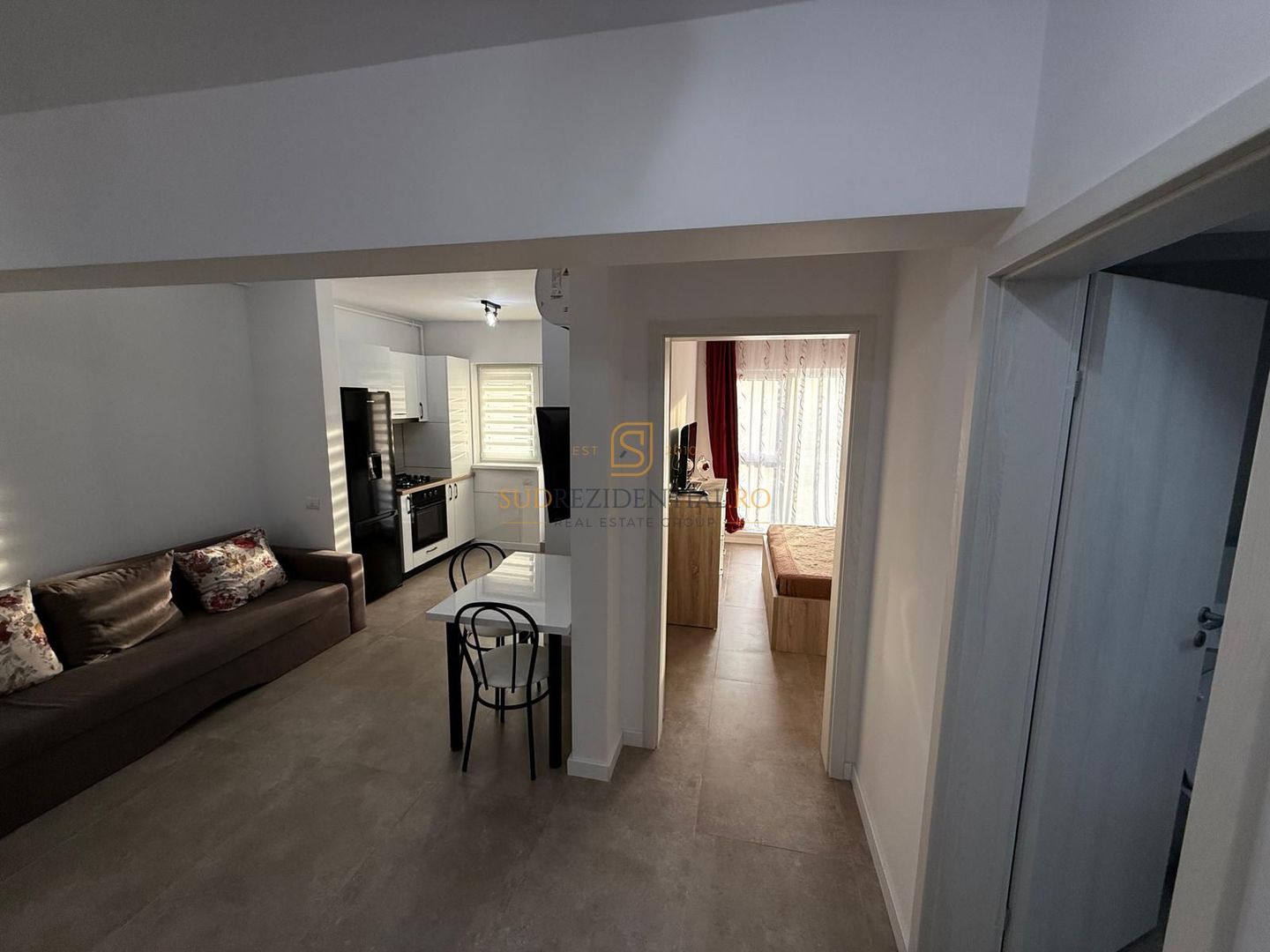 Apartament 2 camere, Tip Studio, langa statia de metrou M2 Berceni - Poză 3