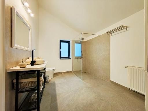 VILA CU PISCINA DE INCHIRIAT | COMPLET MOBILATA SI UTILATA | PIPERA - Poză 16