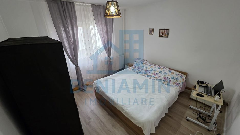 Apartament-Doua-Camere-Decomandat-1Mai-Etaj 2 - Poză 4