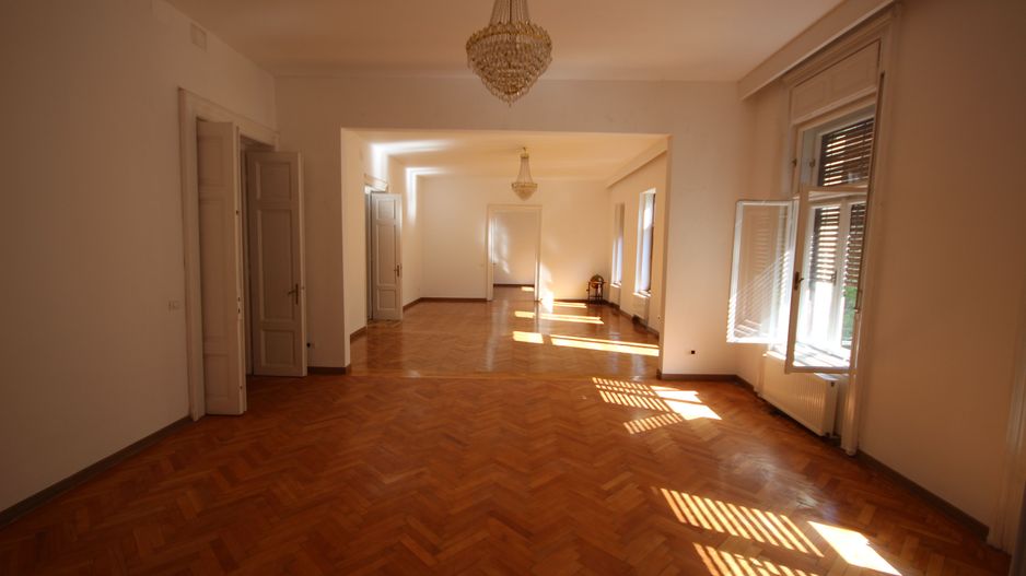 Apartament/birouri  250 mp,  zona Balcescu - Poză 1