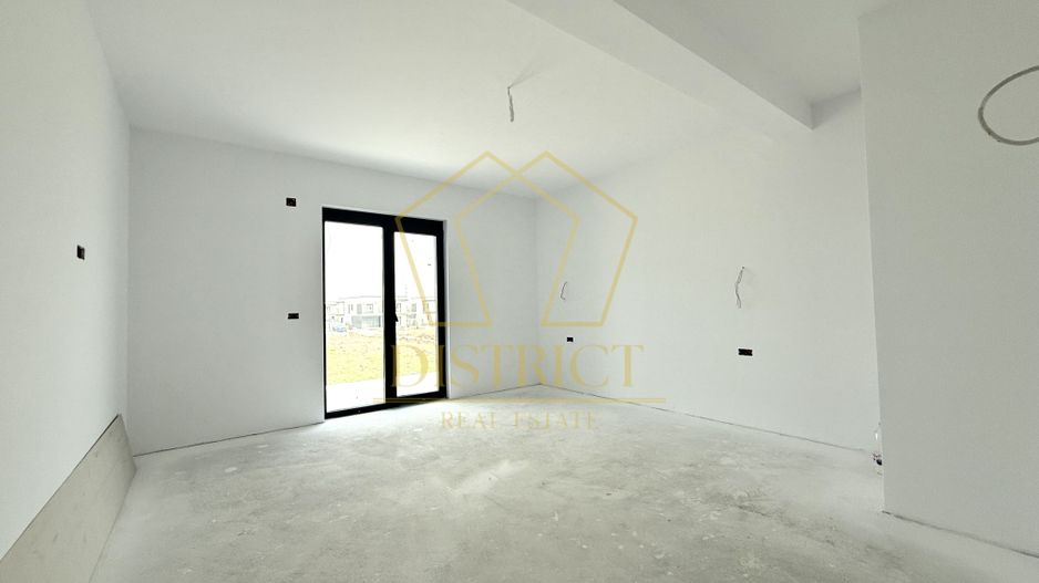 Duplex premium 4 camere, 2 balcoane | Covaci - Poză 15