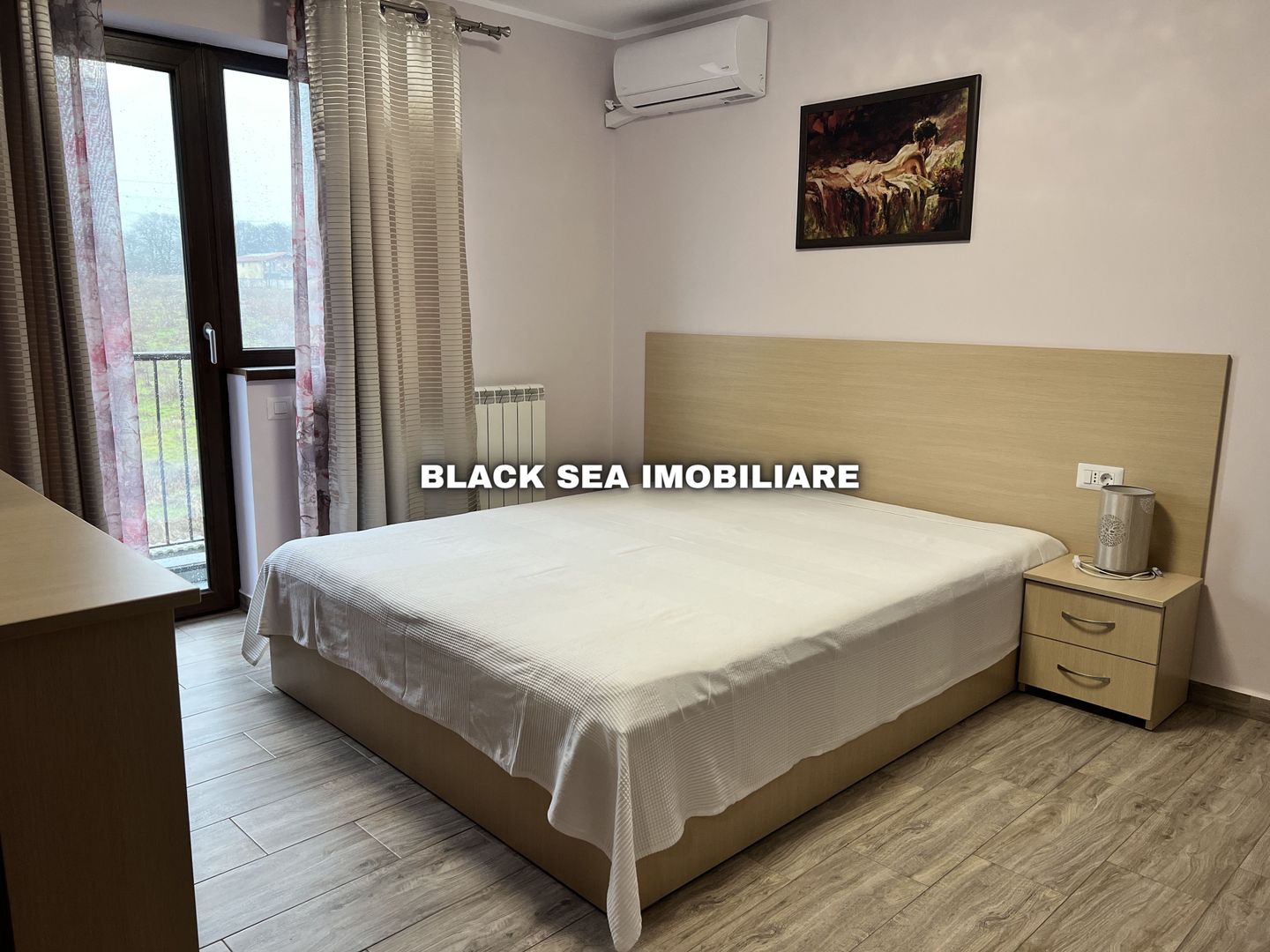 Vila de 7 Camere D+P+1+POD - Curte si garaj, EFORIE NORD Ocazie unica - Poză 15