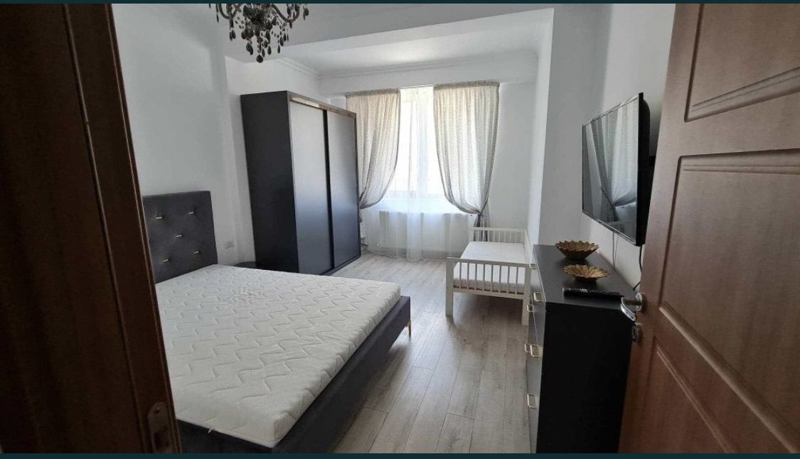 Vand apartament 2 camere - Poză 1