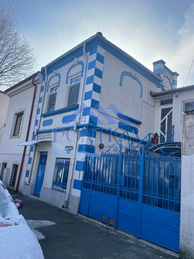 Casa in centrul Constantei - Poză 1