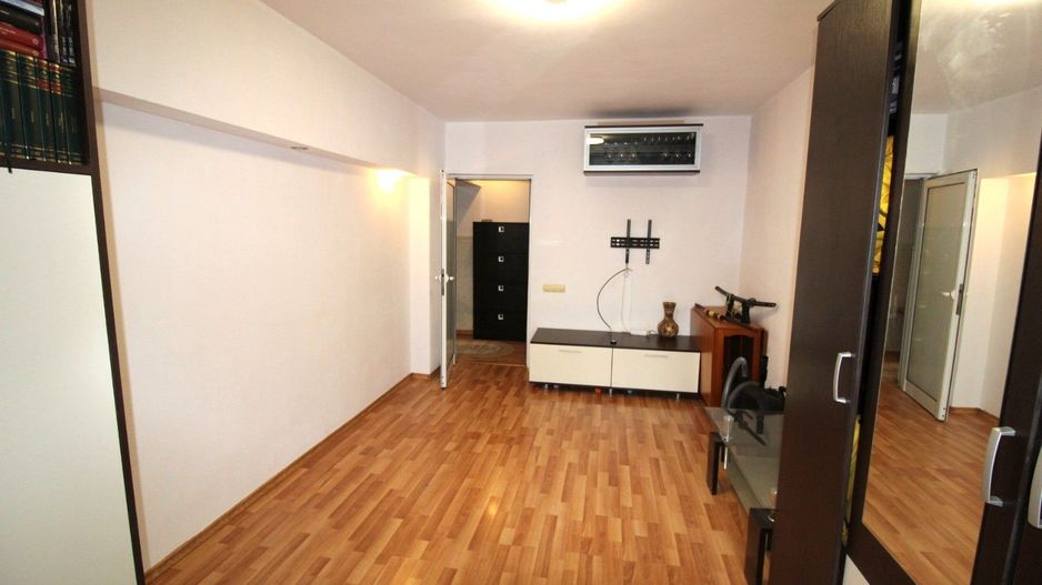 De inchiriat apartament cu 2 camere Micro 14 Masnita et. 2, 360 euro - Poză 6