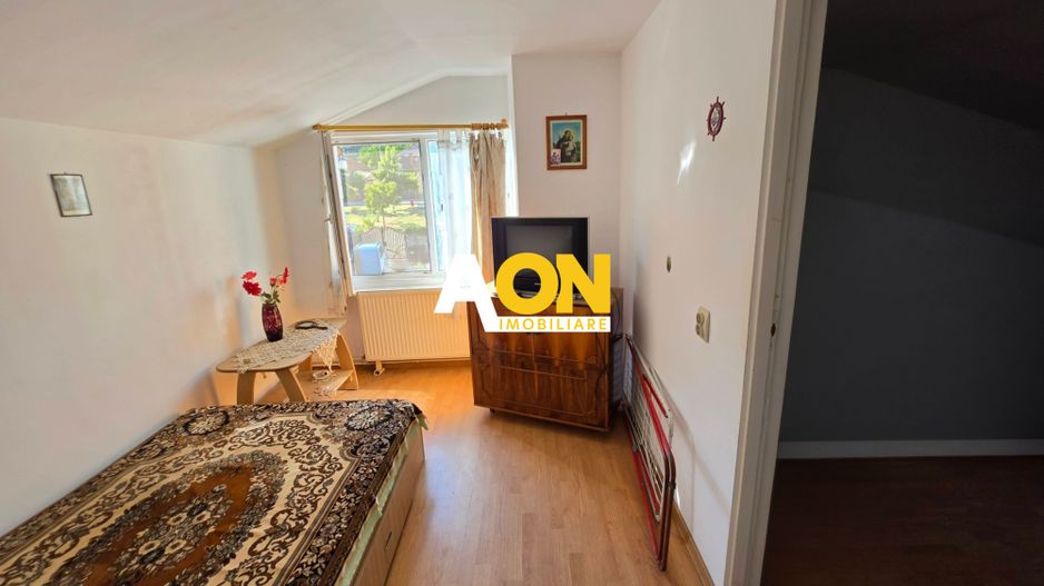 Casa 8 camere, cu 2 corpuri de cladire,  387 mp teren, zona Centru - Poză 15