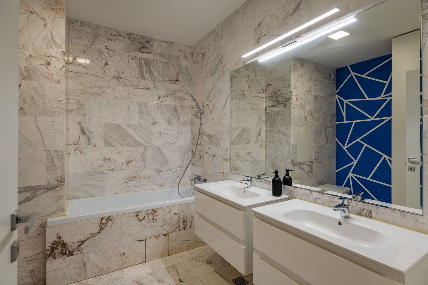NOU! Liceul Ovidius – Blue Bike Garden | 3 camere cu senzație de casă - Poză 14