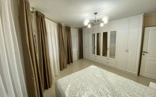 Apartament spațios, 2 camere,  76 mp,  2 bai, cu  vedere in Decebal - Poză 3