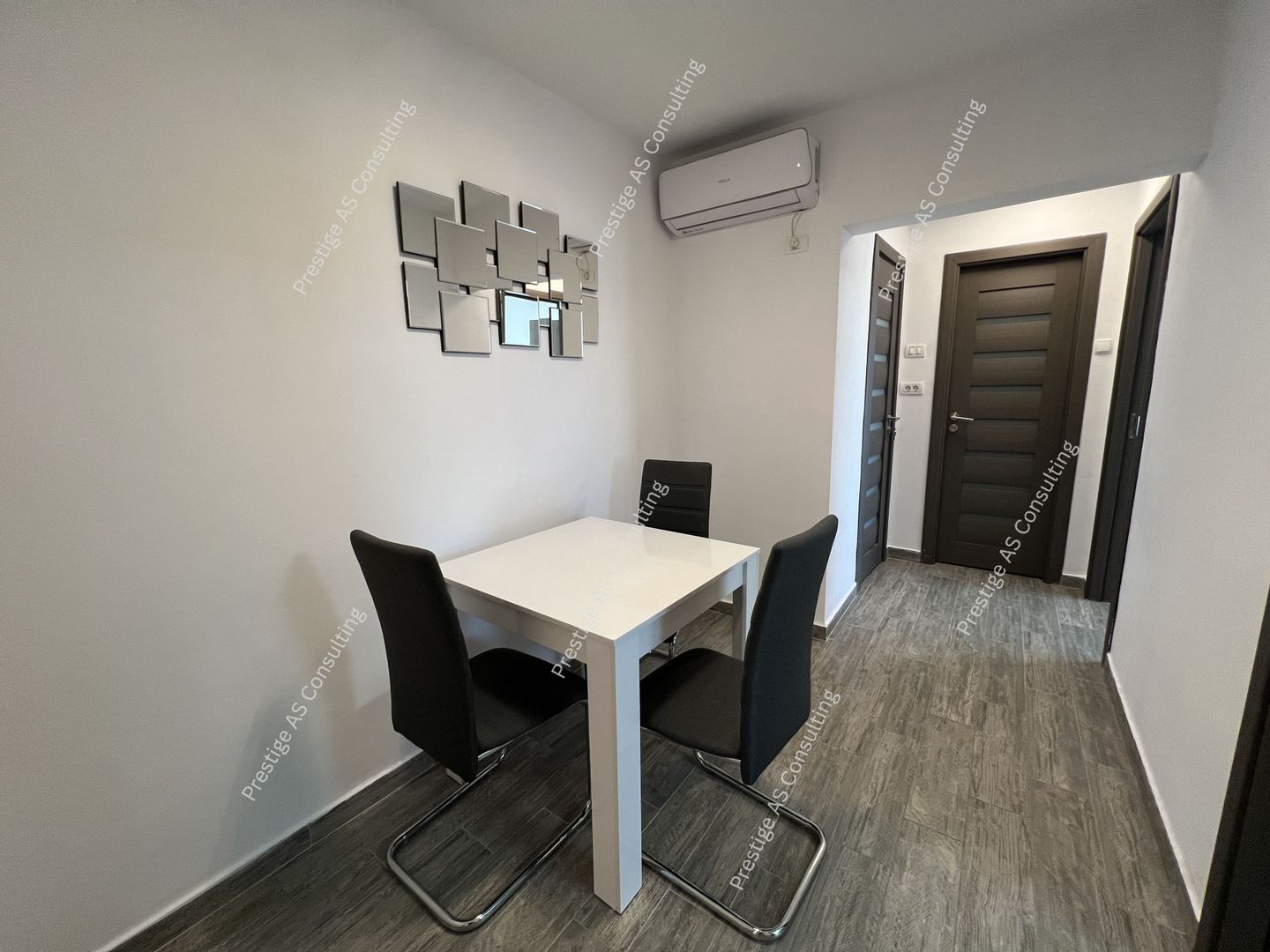 Apartament Decomandat 3 Camere | Etaj 10 | Centru de Afaceri-Olimpia - Poză 6