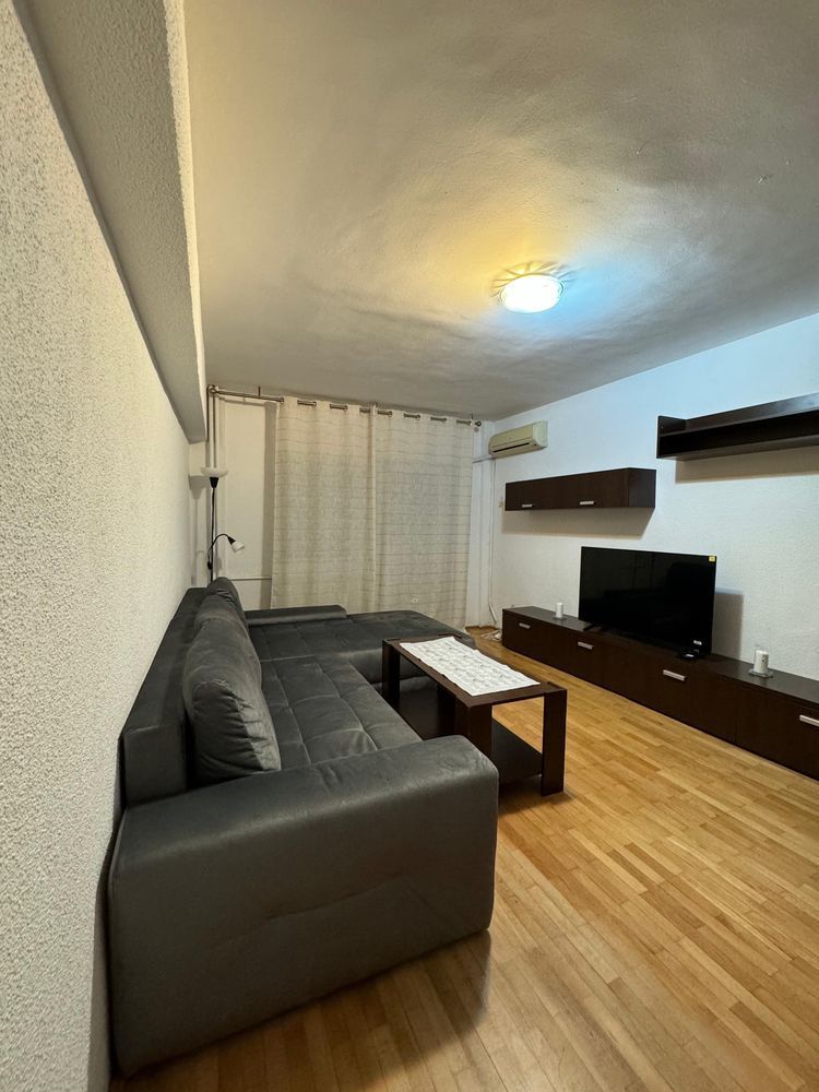 Apartament spațios 3 camere, mobilat complet, 2 bai, 3 balcoane, Bld. Unirii - Poză 1