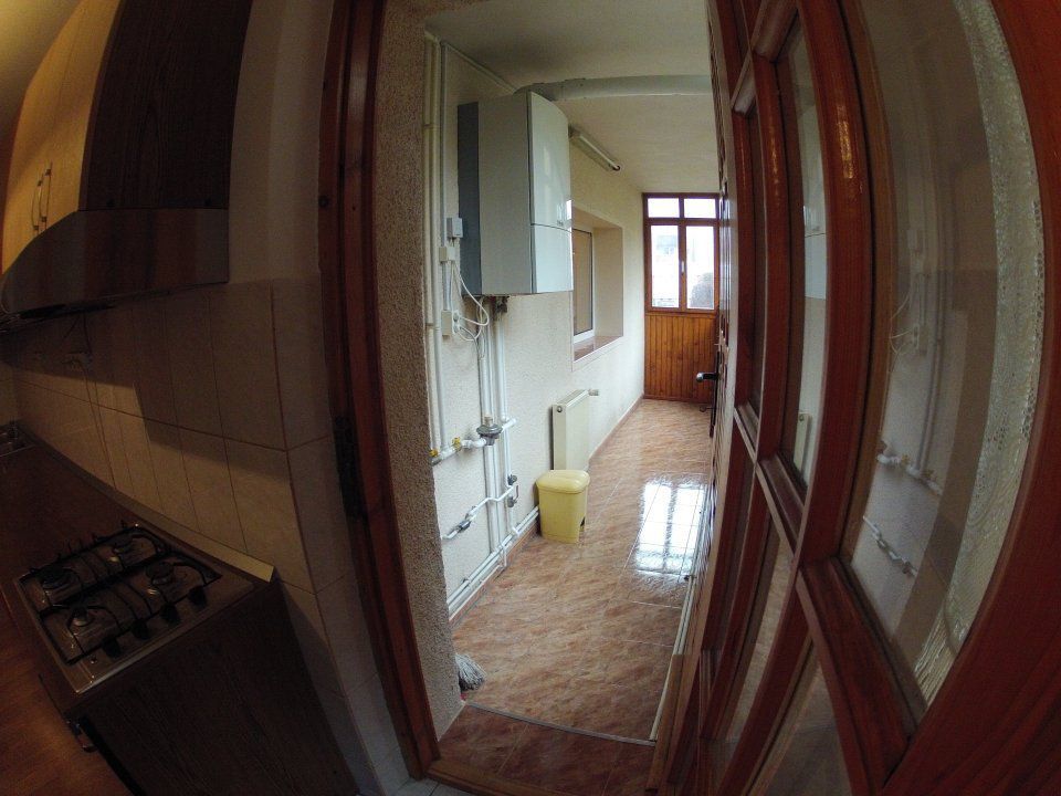 Apartament 3 camere + 2 bai in bloc vila.de 4 etaje, Racadau - Poză 4