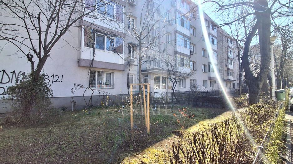 De Vanzare Apartament 2 Camere Pajura - Poză 20