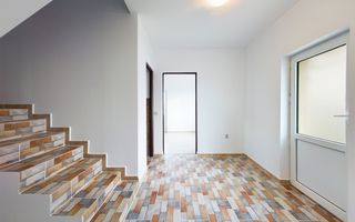 Vilă cu 3 camere la cheie în Bujac - Poză 5