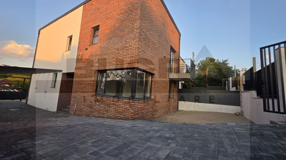 Casa cuplata semifinisata, 5 camere, 240mp, zona Dezmir - Poză 4