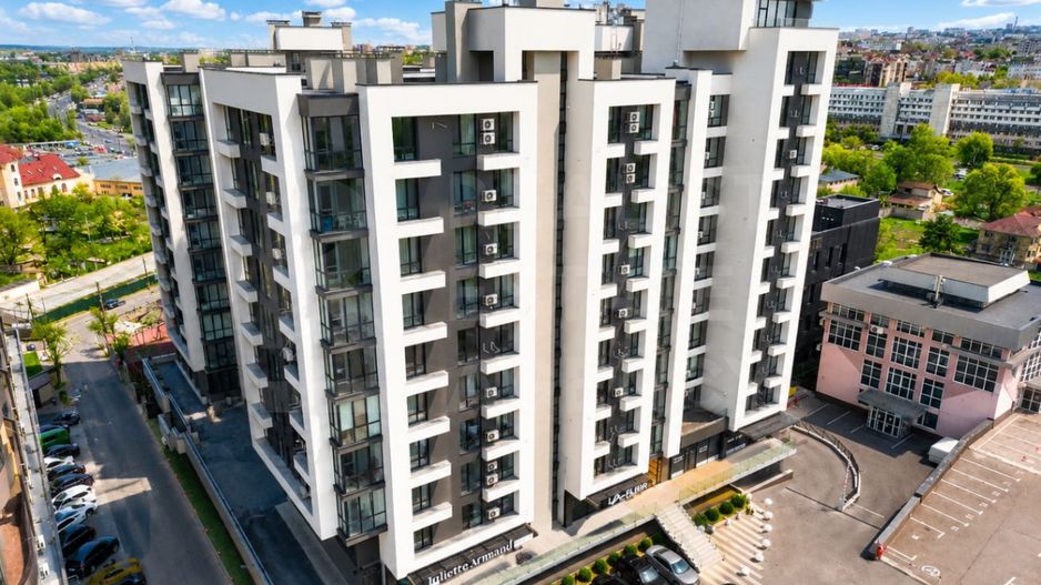 Vânzare, apartament 3 camere, bd. Renașterii,  Râșcani. - Poză 2