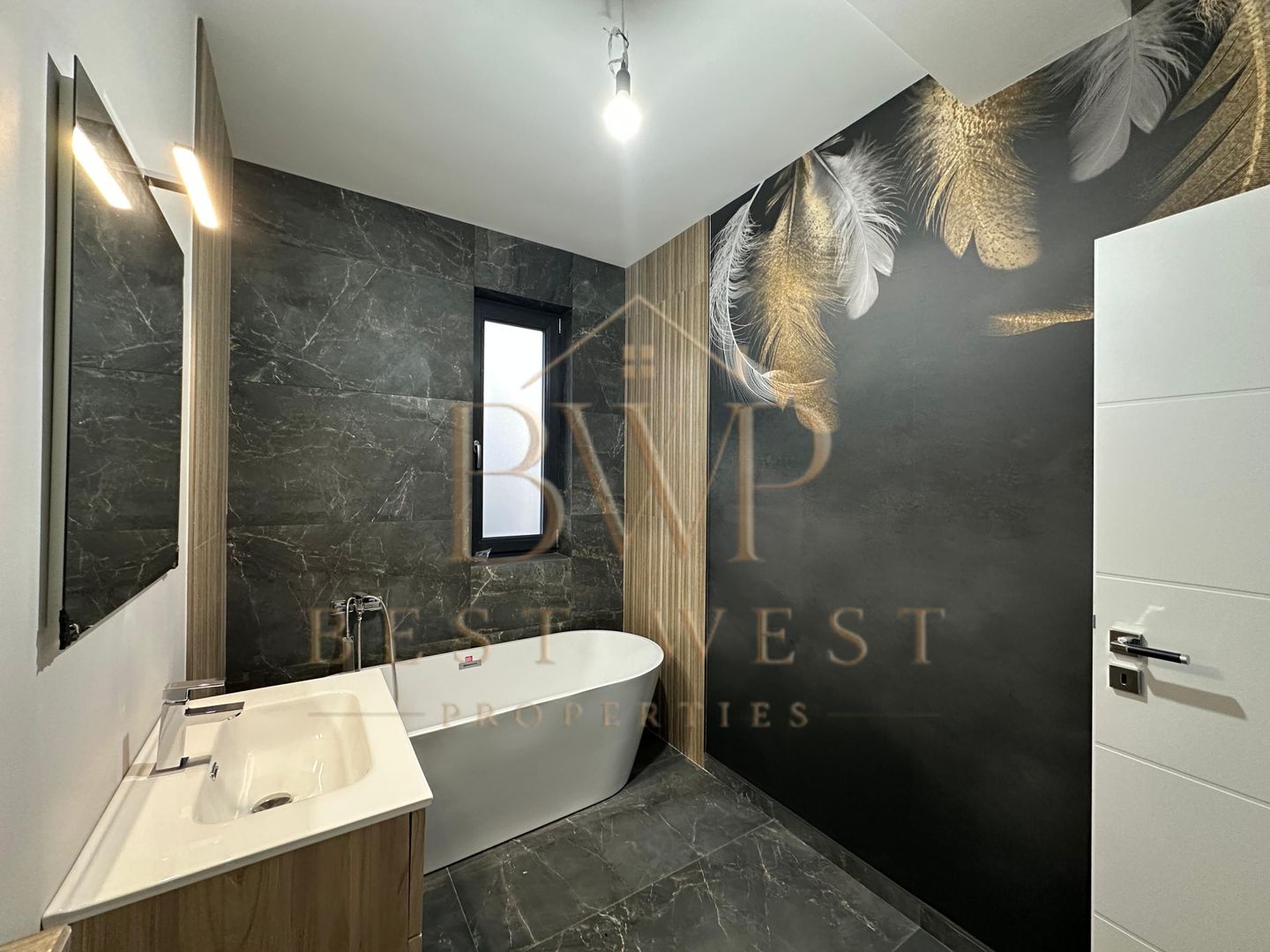Duplex 1/2, 4 camere, 3 băi, la strada principală Mosnita Veche - Poză 8