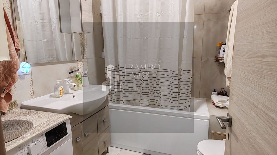 Apartament 2 camere, Sector 5, Pecineaga/Salaj, decomandat, centrala - Poză 11
