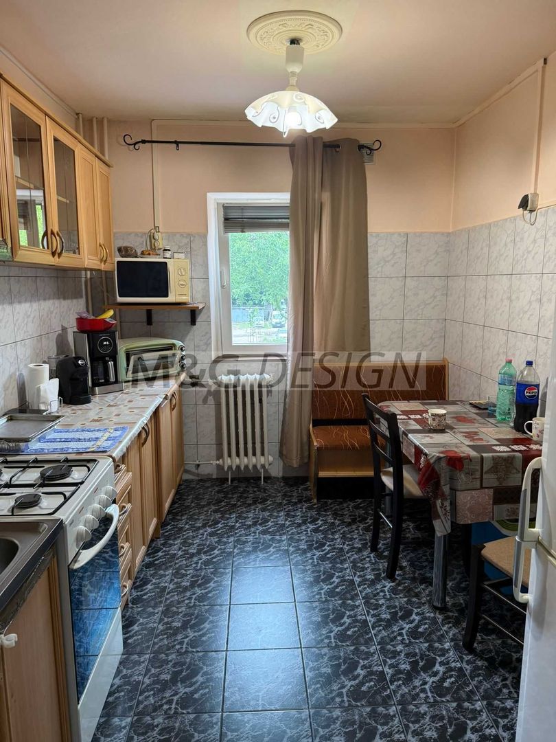 Apartament 2 camere Complexul Studentesc etaj 1 - Poză 4