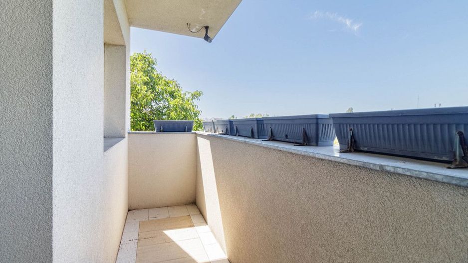 Clădire modernă, versatilă, cu terasă panoramică – locuință sau business - Poză 13