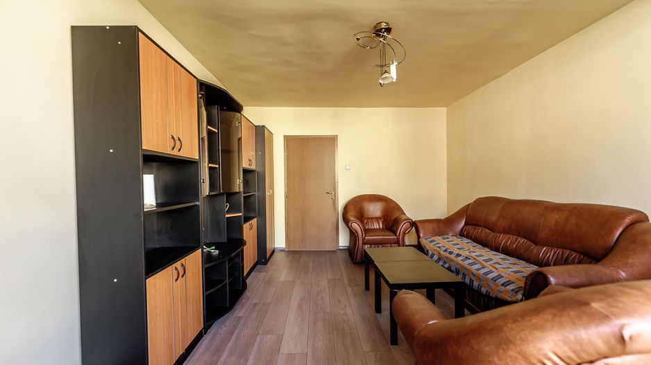 Apartament cu 3 camere etaj 3 zona Miorița, cartier Micalaca - Poză 2