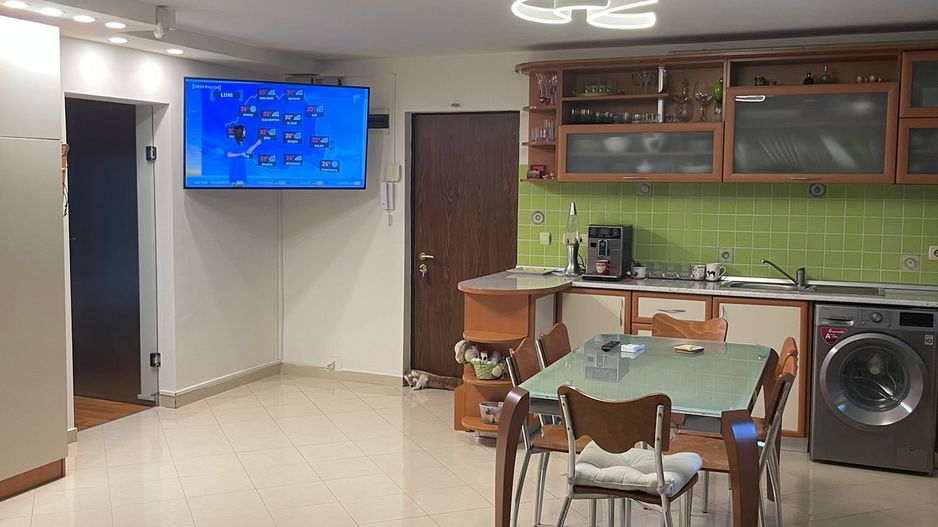 De vanzare Apartament 3 camere Matei Basarab, Calarasi, Central - Poză 5