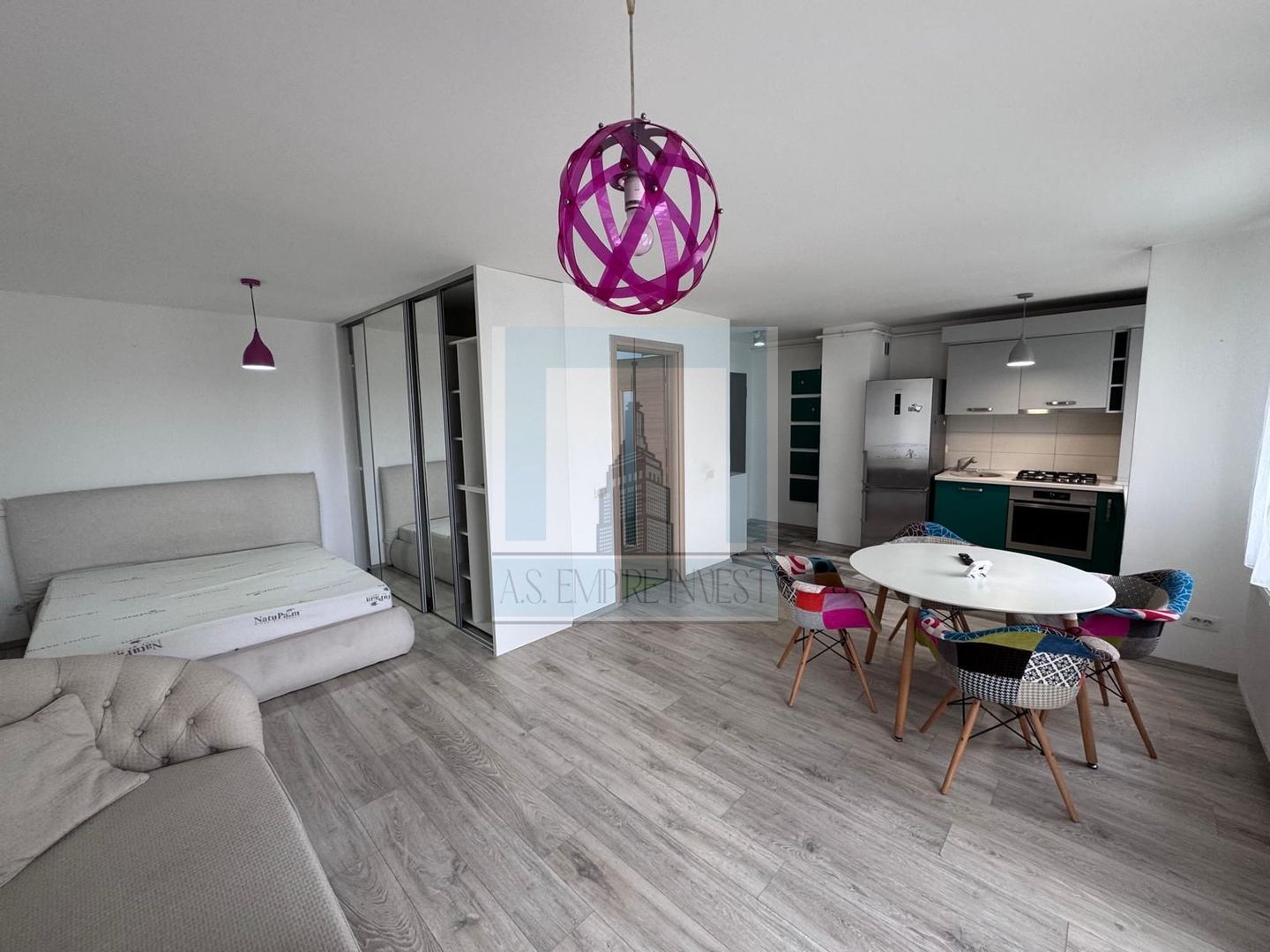 Garsonieră de vânzare – Top City | Coresi .Mobilată și utilată - Poză 11