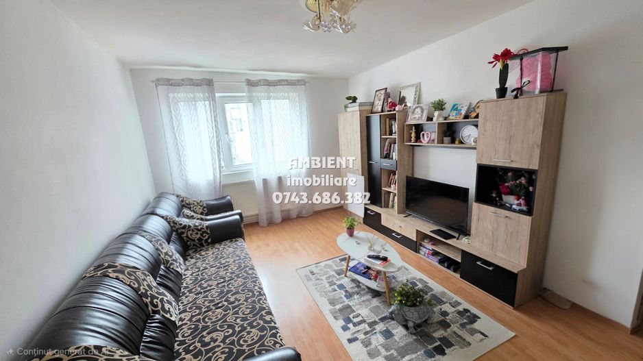 Apartament cu 3 camere, mobilat si utilat, etaj 3, VASLUI zona CENTRU; - Poză 1