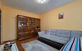 Apartament cu trei camere, zona Noua, 54 mp - Poză 6