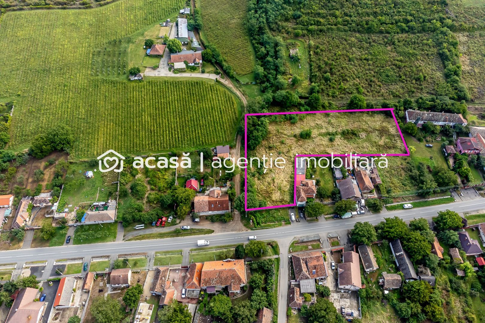 Teren de vis în Ghioroc! Stațiunea supranumită ”Litoralul Vestului” - Poză 1