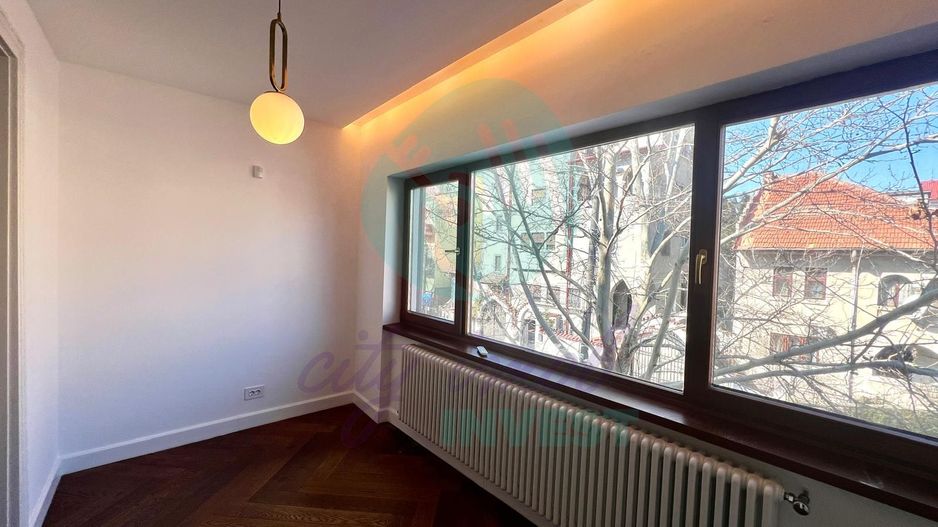 Vilă elegantă în Cotroceni | 320 mp | renovată integral | ideală sediu firmă - Poză 12