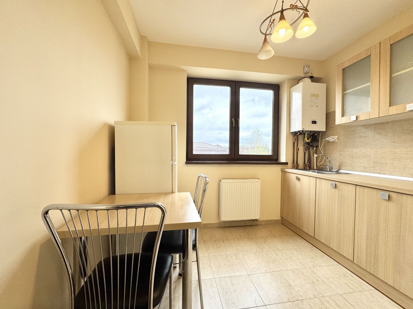 Apartament confortabil cu 1 cameră și balcon – Zona Bucovinei - Poză 8