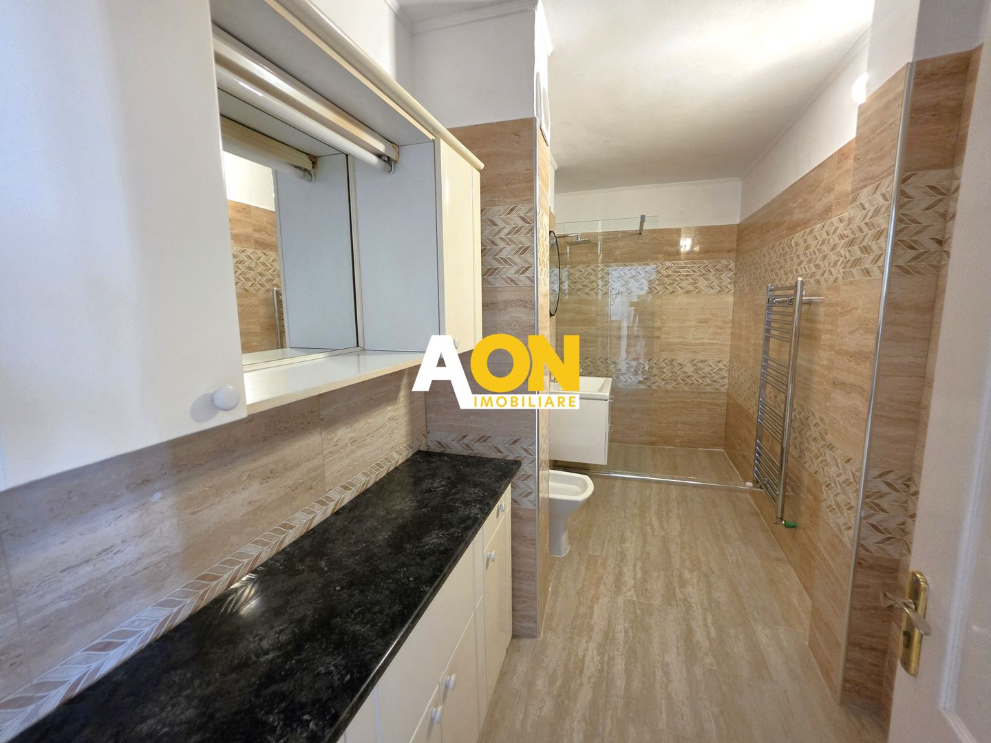 Apartament 2 camere, 60 mp utili, etaj 3, zona ultracentrala - Poză 8