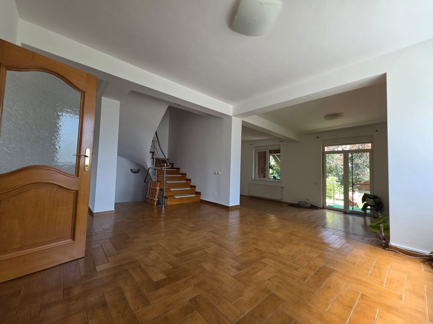 Vilă de inchiriat 5 dormitoare curte 300 m Iancu Nicolae Baneasa - Poză 4