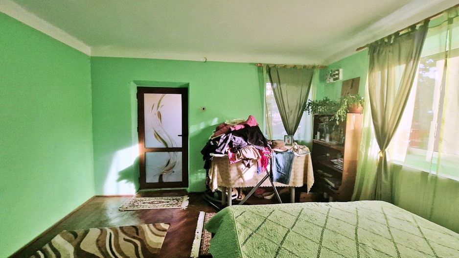 Vanzare casa cu teren 1800 mp, Pitesti str Bananai, la intrare - Poză 20