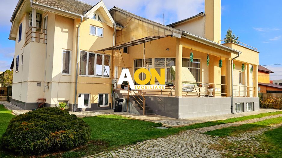 Casă de lux D+P+1, Cetate Alba Iulia, 616 mp, teren 937 mp, 2 garaje - Poză 1