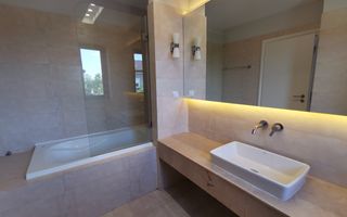 VILA SPATIOASA CU 4 CAMERE LA INCHIRIERE IN COMPLEX REZIDENTIAL OXFORD - Poză 8