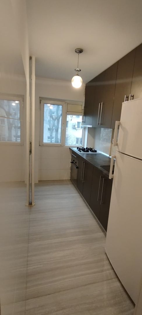 AP. 2 CAMERE BRANCOVEANU, PARCARE, BUCATARIE INCHISA, MOBILAT/UTILAT - Poză 5