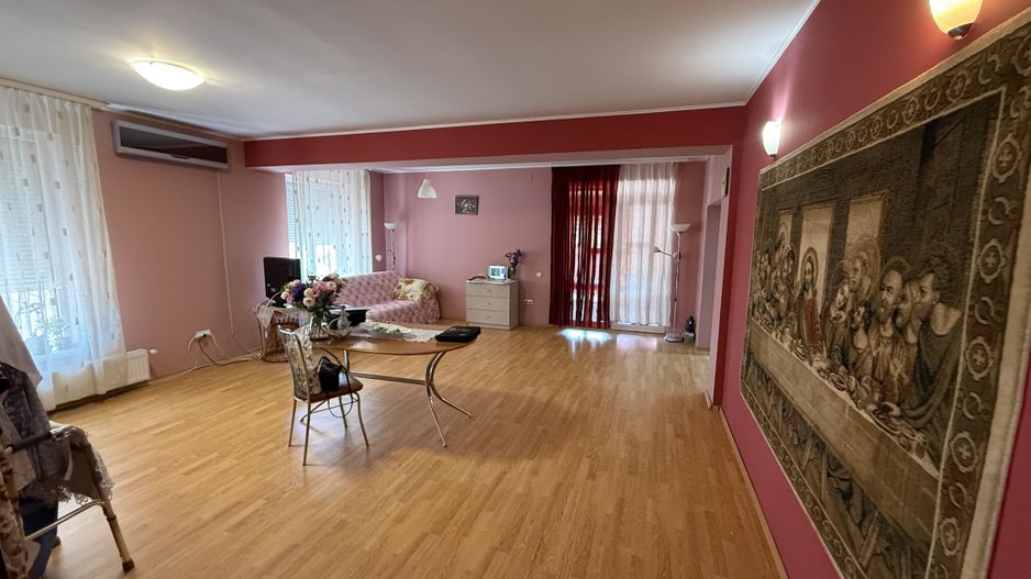 Vila P+1 cu terasă 255 mp + garaj 22,5 mp si teren 417 mp-Berceni ! - Poză 7