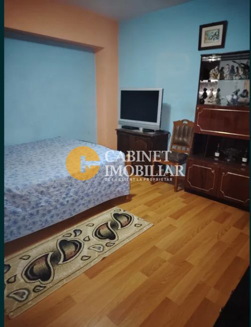 Apartament 2 Camere Et 1 + BOXA + LOC DE PARCARE - zona Galata - Poză 1