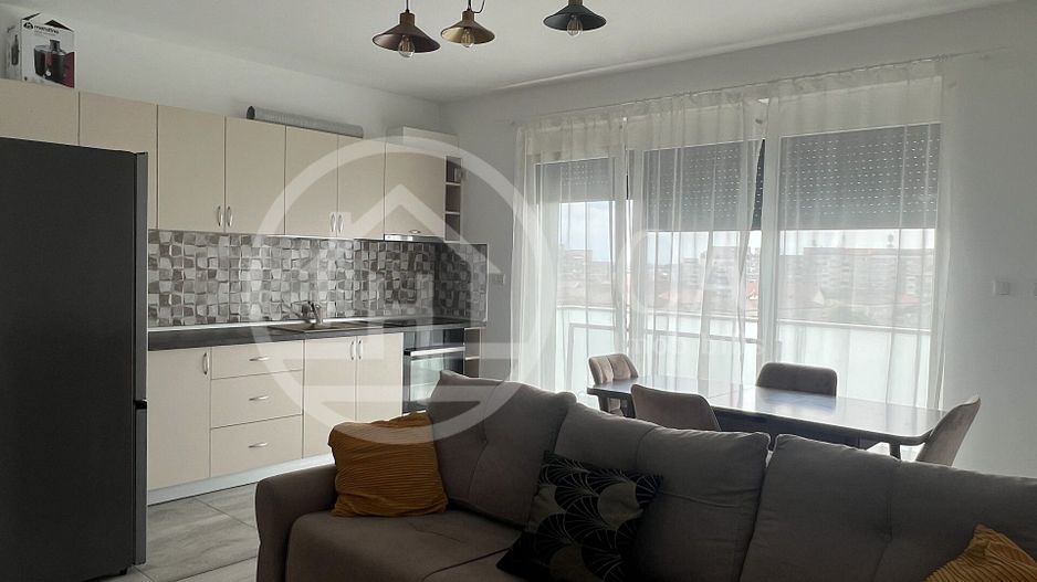 Apartament cu 2 camere de inchiriat in Grand Hill Oradea - Poză 1