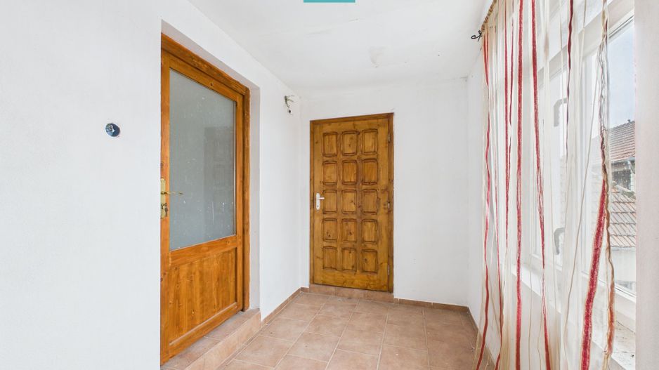 Casă modernă P+1, cu magazin, lângă orașul Sebiș - Poză 29