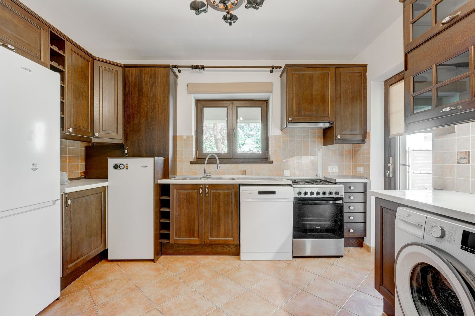 2 Vile individuale in Paradisul Verde P+M, caramida, ideal familii - Poză 71