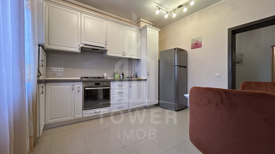 APARTAMENT 3 CAMERE DE ÎNCHIRIAT CU 2 LOCURI DE PARCARE ȘI 2 TERASE - Poză 2