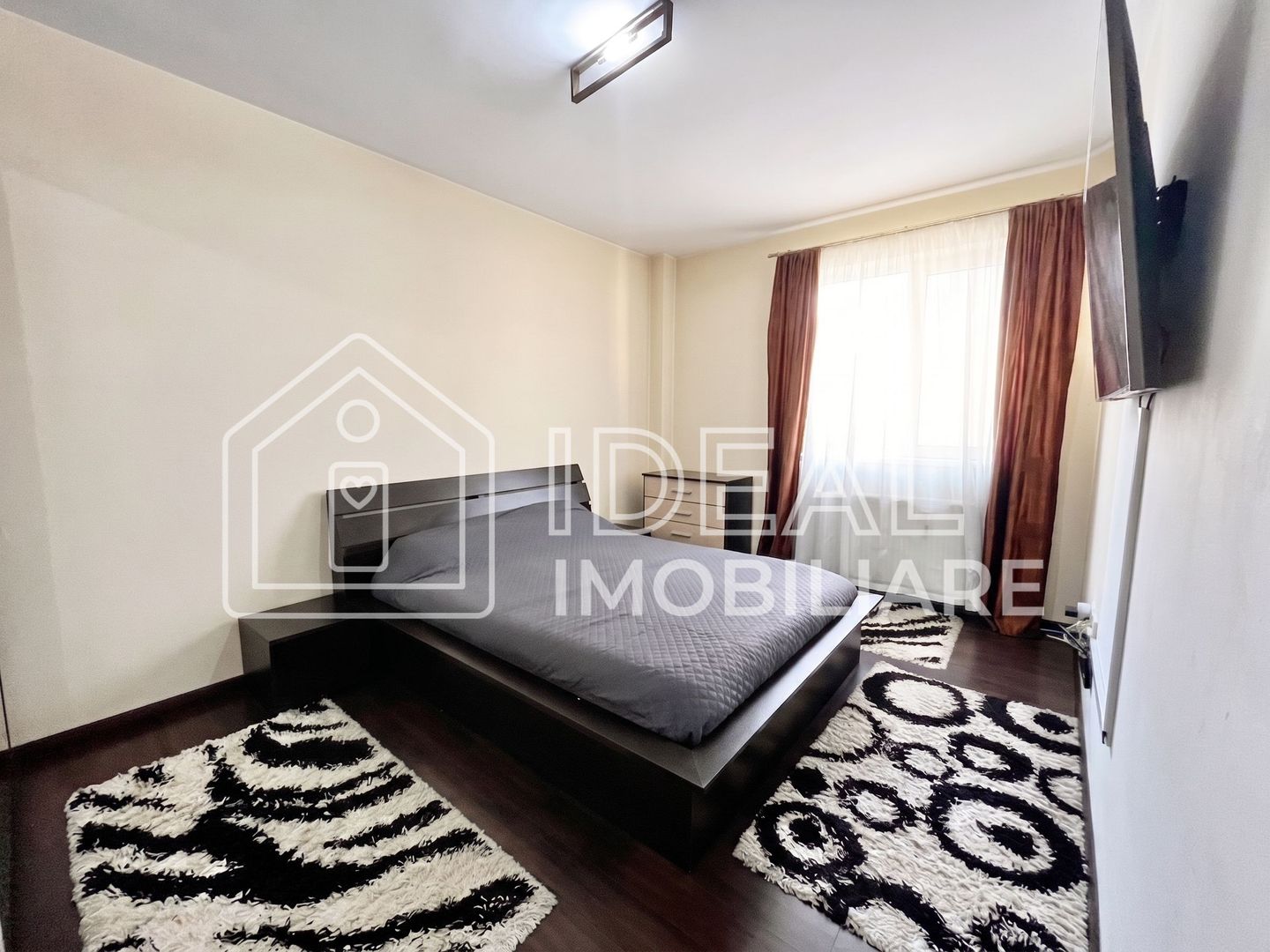 Apartament 3 camere cu balcon generos, parcare și pivniță – Turnișor - Poză 4