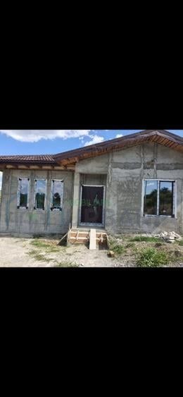 Casă de vânzare în Schitu Duca, 220 mp construiți, teren 1200 mp - Poză 1