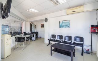 Clădire Modernă, Ideală pentru Locuință sau Afacere, cu Terasă Panoramică - Poză 22