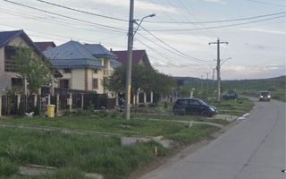 Teren de vânzare 1800 mp cu utilități disponibile în Letcani - Poză 4