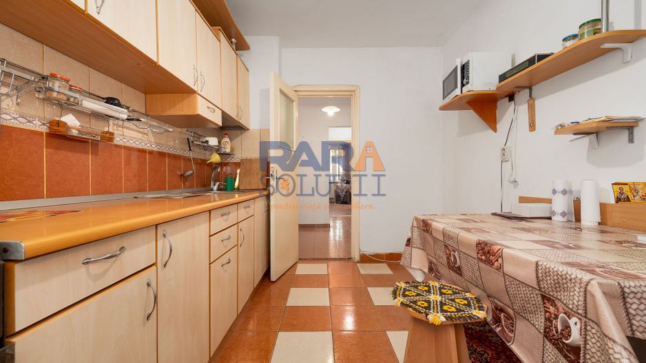 3 camere, etaj 1, lângă Primărie - Poză 4